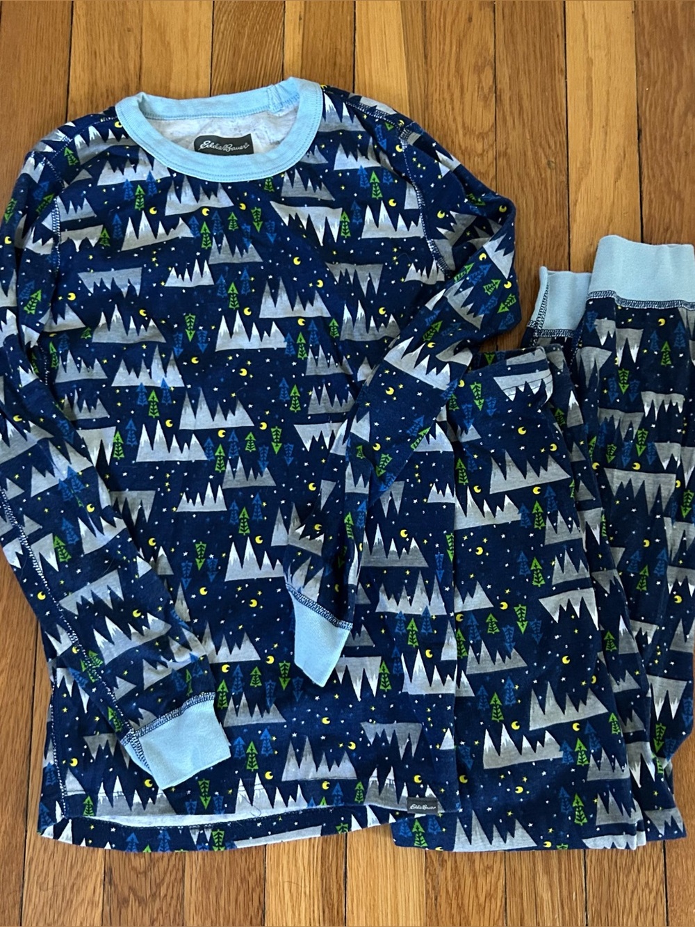 Eddie Bauer Boys Size 12 pajama set